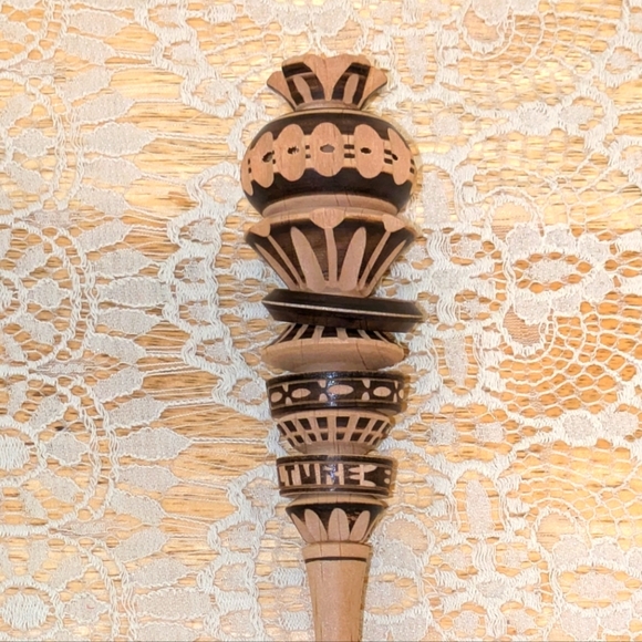 NWOT Verve Culture Handmade Wooden Traditional Molinillo Whisk - Picture 6 of 6